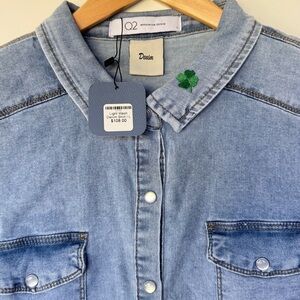 Light Blue Denim Pearl Snap Shirt | NWT | Sz M/L